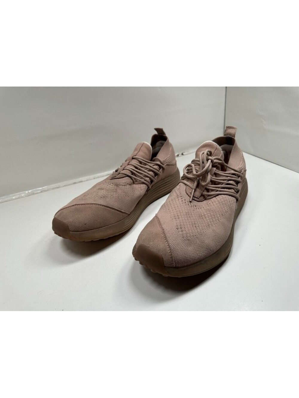 Lane Eight Women's Peach Trainer Workout Shoes Size 11.5 ART AD2009 Sneaker